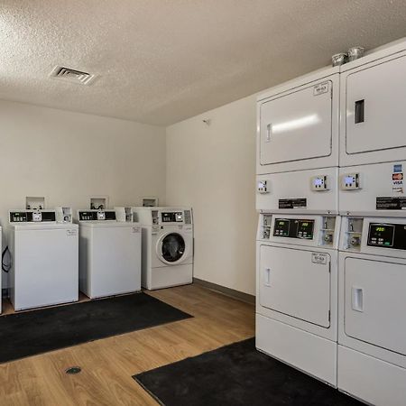 Birch Hill Suites Kansas City - Independence Buitenkant foto