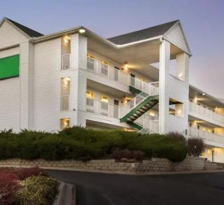 Birch Hill Suites Kansas City - Independence Buitenkant foto
