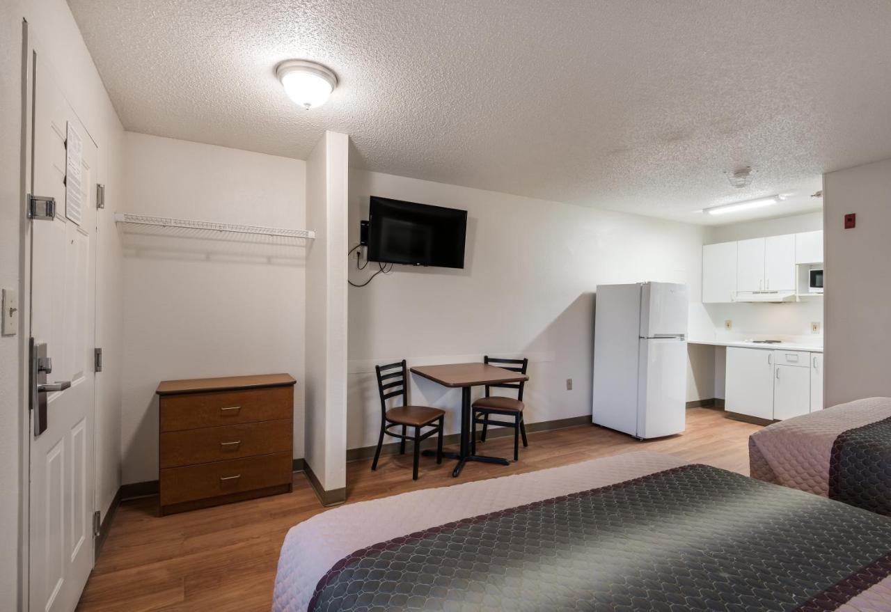 Birch Hill Suites Kansas City - Independence Buitenkant foto