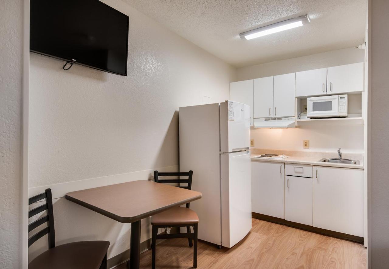 Birch Hill Suites Kansas City - Independence Buitenkant foto