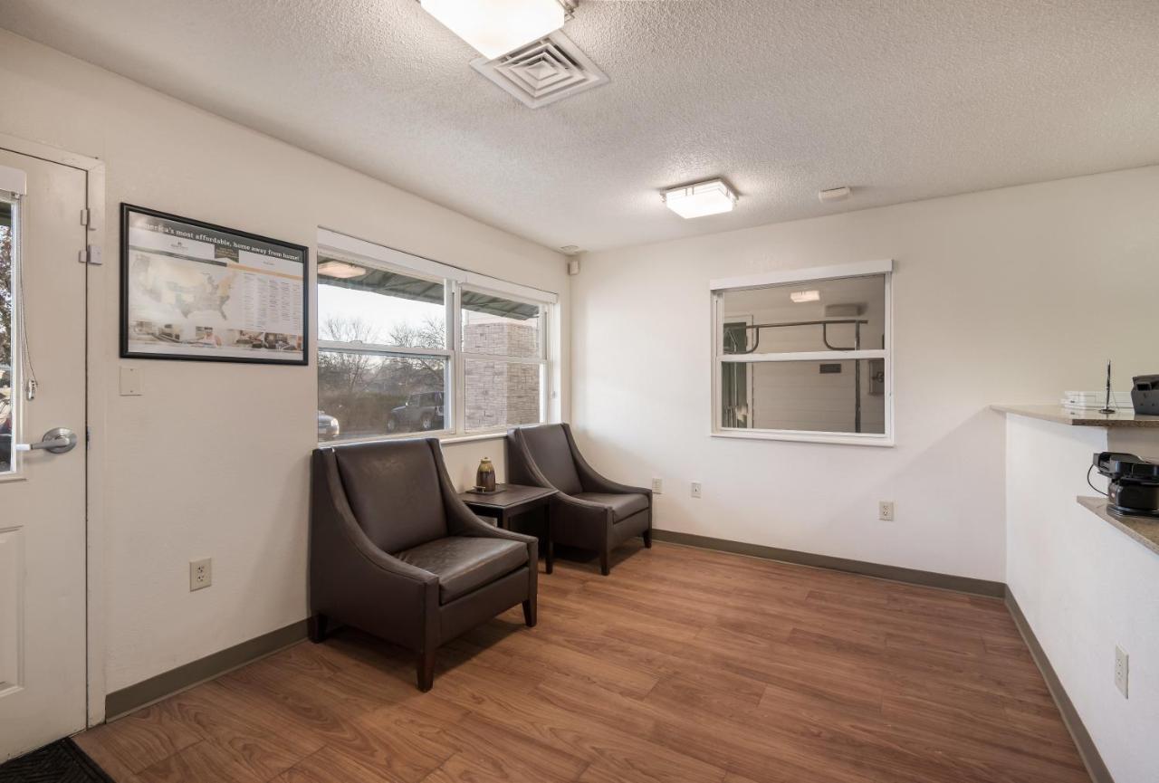 Birch Hill Suites Kansas City - Independence Buitenkant foto