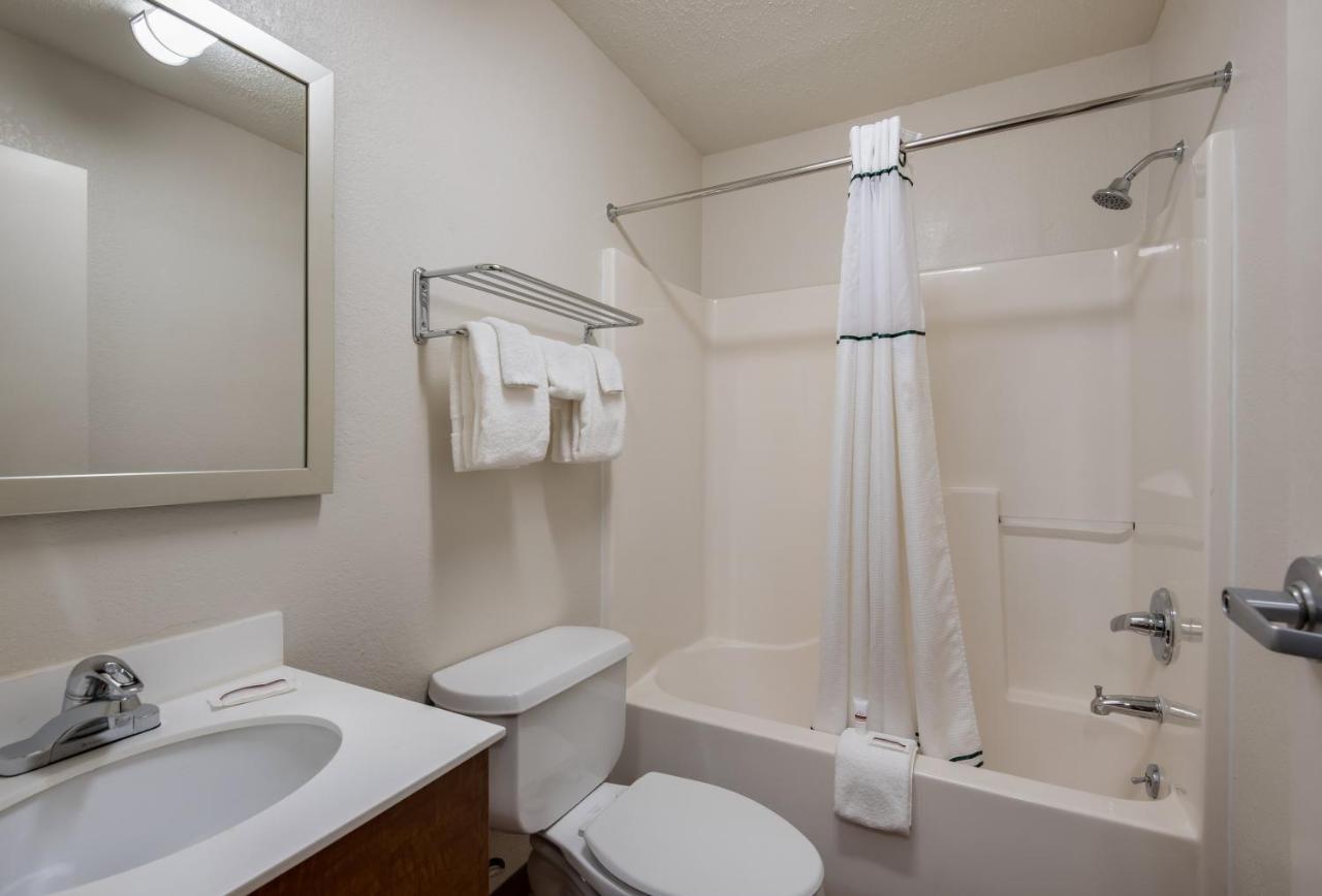 Birch Hill Suites Kansas City - Independence Buitenkant foto