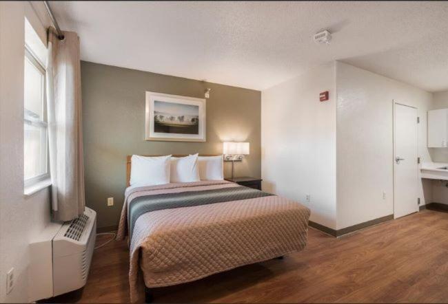Birch Hill Suites Kansas City - Independence Buitenkant foto