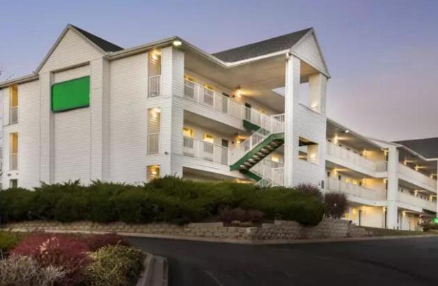 Birch Hill Suites Kansas City - Independence Buitenkant foto