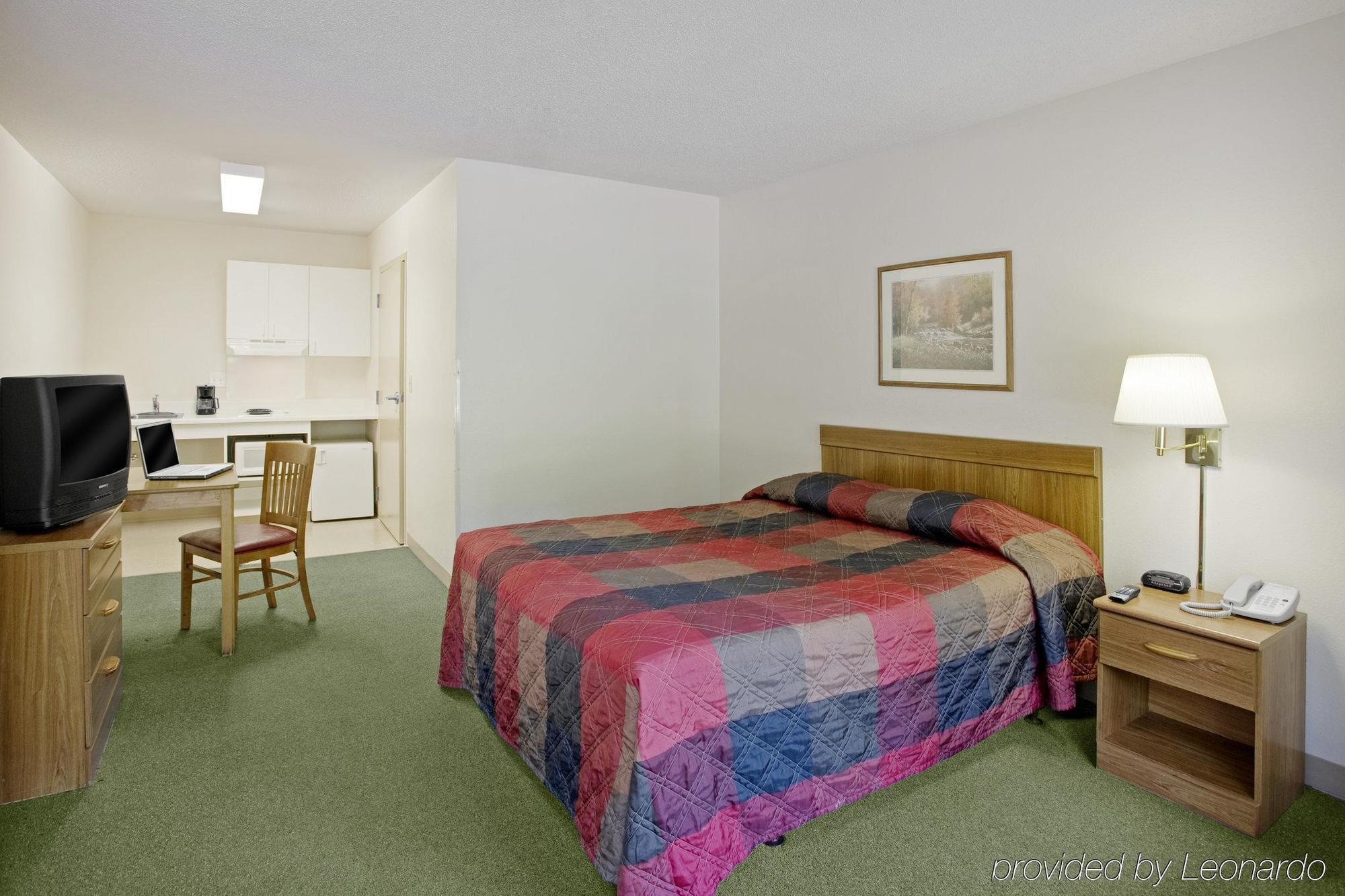 Birch Hill Suites Kansas City - Independence Buitenkant foto