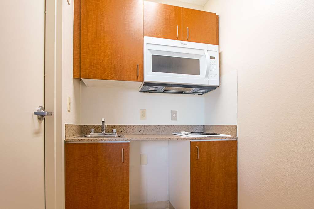 Birch Hill Suites Kansas City - Independence Kamer foto